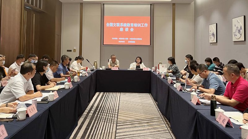 线上与线下：不同学习模式的成本构成